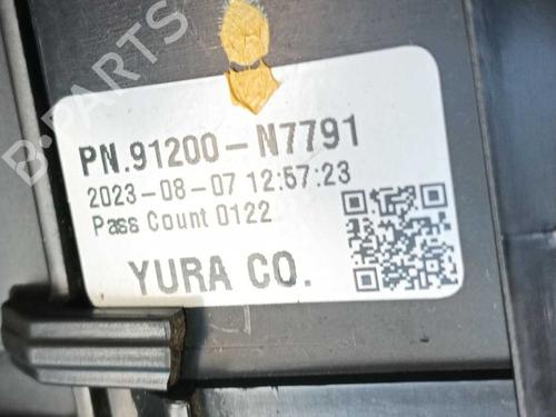 Fuse box HYUNDAI TUCSON (NX4E, NX4A) 1.6 T-GDi | BP40079415E1 - Image 3