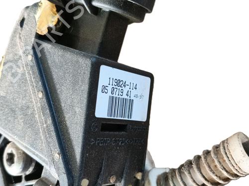 Front right window mechanism AUDI A6 C5 (4B2, 4B4) 2.4 | BP32166300C23 - Image 4