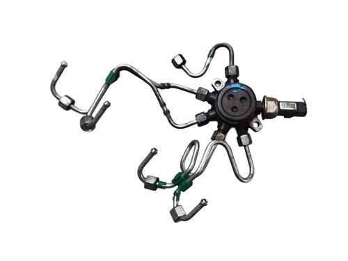 injection-rail-nissan-nv200-van-2010-37172757 main image