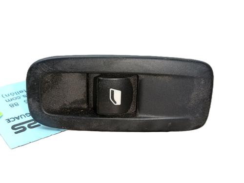 Used Right rear window switch CITROËN C4 Grand Picasso II (DA_, DE_) 1.2 THP 130 (130 hp) 30900667