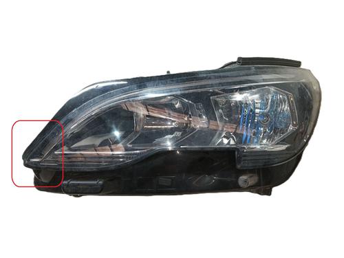 Used Left headlight Left headlight PEUGEOT 3008 II SUV (MC_, MR_, MJ_, M4_) 1.5 BlueHDi 130 (131 hp) 33936582 33936582