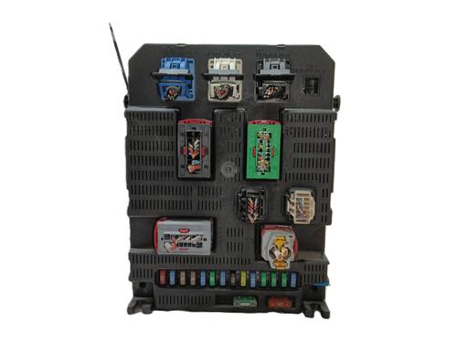 Fuse box PEUGEOT 207 (WA_, WC_) 1.6 HDi | BP30096524E1