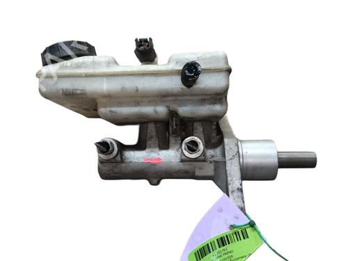 Brake master cylinder RENAULT MASTER III Van (FV) 2.3 dCi 170 FWD (FV0L) | BP39168733M77 - Image 4