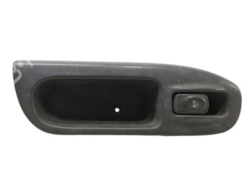 Used Right front window switch RENAULT SCÉNIC I MPV (JA0/1_, FA0_) 1.9 dCi (JA05, JA1F) (102 hp) 11292566