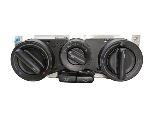 AC-Styringsenhed/Manøvreenhed VW NEW BEETLE (9C1, 1C1) 1.9 TDI (90 hp) 30276567