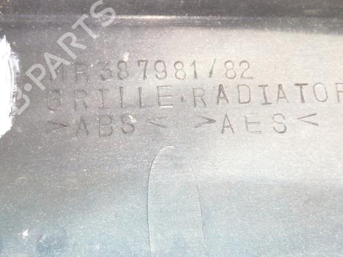 Grill MITSUBISHI PAJERO III (V7_W, V6_W) 3.2 Di-D (V68W, V78W) | BP10033053C40 