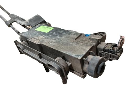 Elektrisk parkeringsbremse RENAULT SCÉNIC II (JM0/1_) 1.9 dCi (JM0G, JM12, JM1G, JM2C) (120 hp) 27867051