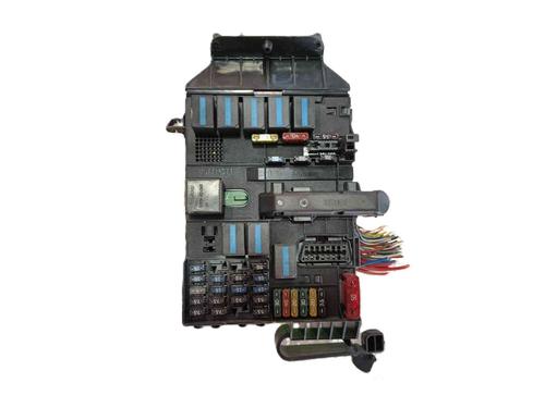 Used Fuse box Fuse box 36841397 36841397