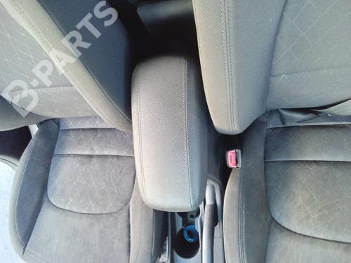 Used Armrest / Center console Armrest / Center console KIA RIO III (UB) 1.25 LPG (86 hp) 11175224 11175224
