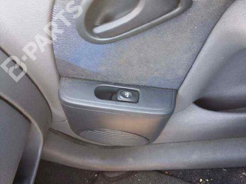 Used Right front window switch Right front window switch RENAULT CLIO II (BB_, CB_) 1.9 D (B/CB0E, BB0J) (64 hp) 5358019 5358019