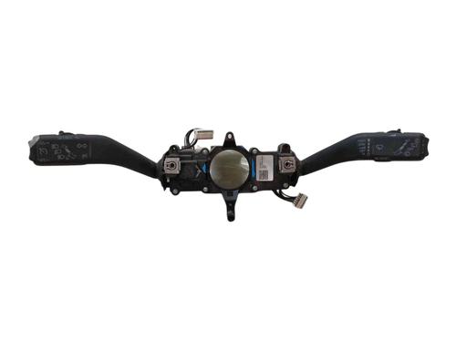 switch-vw-touran-1t3-2010-2011-2012-2013-2014-2015-2016-37991702 main image