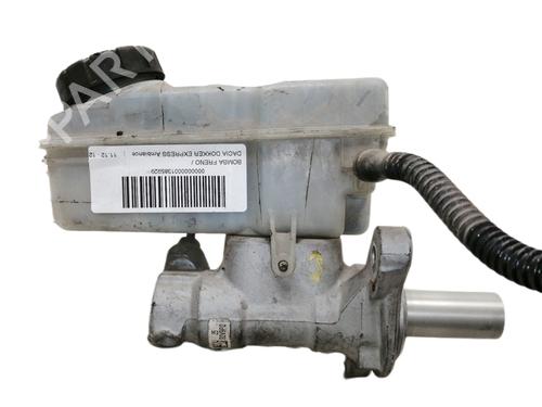 Used Brake master cylinder DACIA DOKKER Express Box Body/MPV 1.5 dCi 75 / Blue dCi 75 (FEJW, FEAH) (75 hp) 10748760