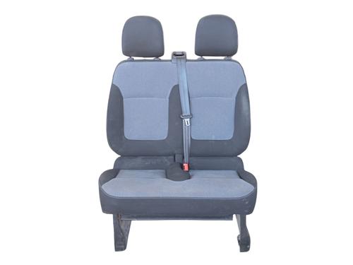 Used Right front seat Right front seat OPEL VIVARO B Van (X82) 1.6 CDTI (05) (116 hp) 34444431 34444431