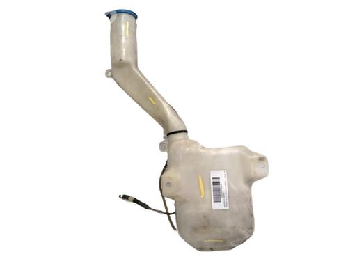 Used Windscreen washer tank Windscreen washer tank HONDA CR-V I (RD) 2.0 16V 4WD (RD1, RD3) (147 hp) 10726649 10726649
