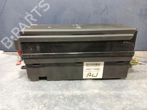 Used Fuse box LAND ROVER RANGE ROVER SPORT I (L320) 2.7 D 4x4 (190 hp) 20929605