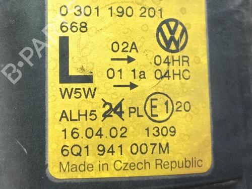 Phare gauche VW POLO IV (9N_, 9A_) 1.4 16V | BP29823023C28
