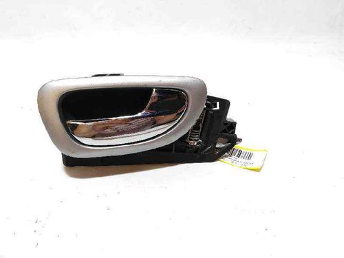 Used Front right interior door handle Front right interior door handle PEUGEOT 307 Break (3E) 2.0 HDI 110 (107 hp) 5868166 5868166