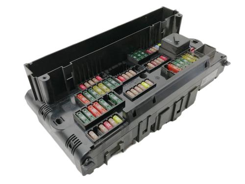 Used Fuse box BMW 5 (F10) 520 d (184 hp) 10712870
