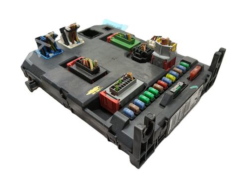 Used Fuse box Fuse box CITROËN C3 Picasso (SH_) 1.6 HDi (90 hp) 35952752 35952752