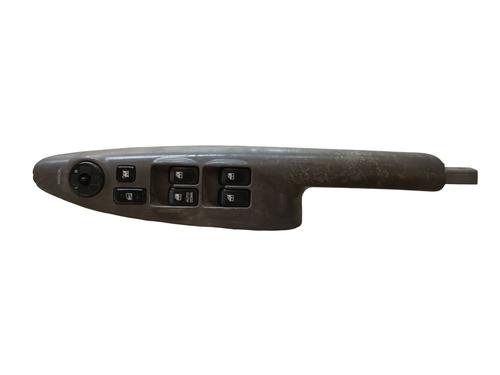 Used Left front window switch HYUNDAI TUCSON (JM) 2.0 CRDi (136 hp) 28188554