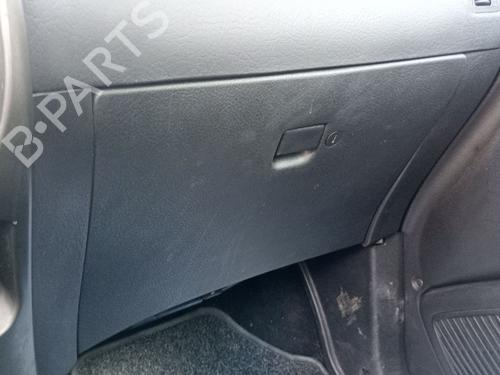 Glove box NISSAN TERRANO II (R20) 2.7 TDi 4WD | BP21789122C95 
