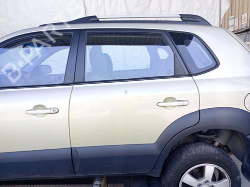 Left rear door HYUNDAI TUCSON (JM) 2.0 | BP22767235C4 