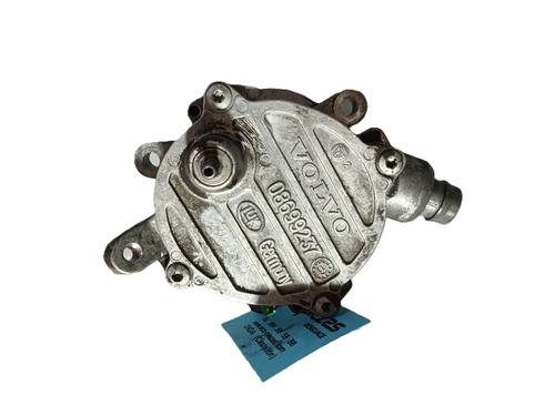 Used Vacuum pump VOLVO S80 I (184) D5 (163 hp) 22782127