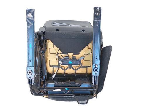 Left front seat RENAULT CAPTUR I (J5_, H5_) 0.9 TCe 90 | BP32079868C15 