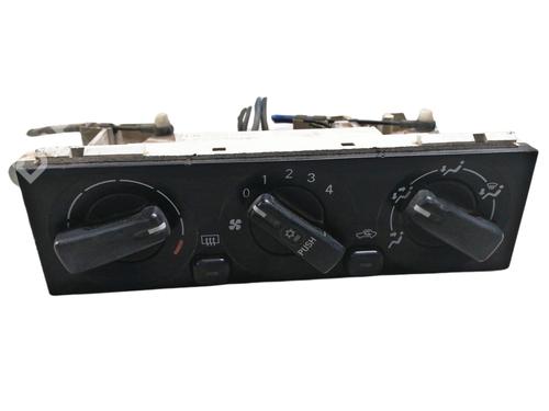 Climate control MITSUBISHI PAJERO II (V3_W) [2000-2007]  16292236