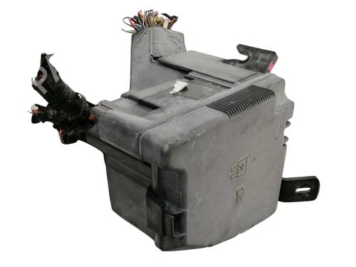 Used Fuse box FORD FIESTA VI (CB1, CCN) [2008-2017]  10326390