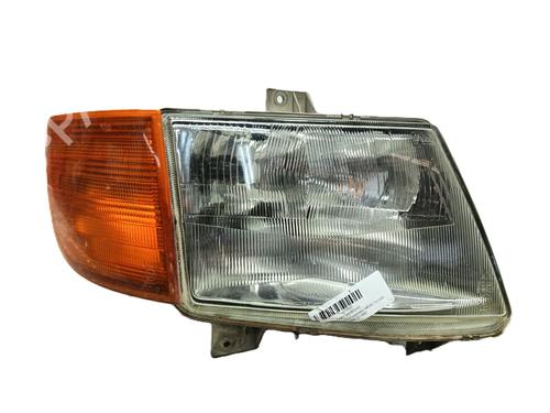 Right headlight MERCEDES-BENZ VITO Van (W638) 112 CDI 2.2 (638.094) (122 hp) 17672578