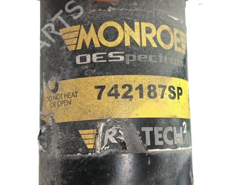 Left front shock absorber CITROËN C4 II (NC_) 1.6 BlueHDi 100 | BP31940843M16