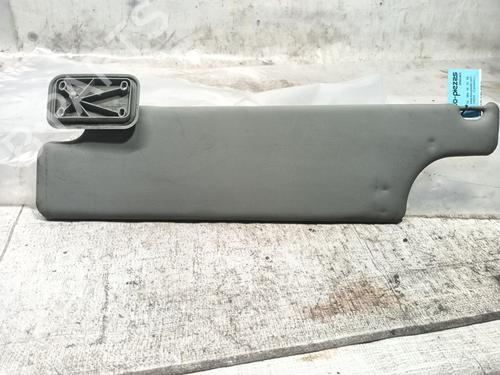 Right sun visor NISSAN INTERSTAR Van (X70) dCi 100 | BP20931911I2 