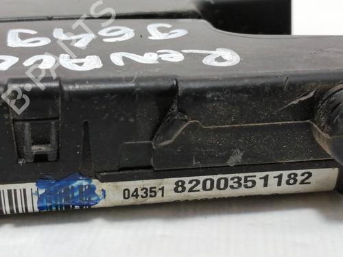 Fuse box RENAULT MEGANE II Estate (KM0/1_) | BP8735740E1