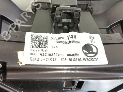 Instrument cluster SKODA RAPID Spaceback (NH1) 1.6 TDI | BP32114177C47 