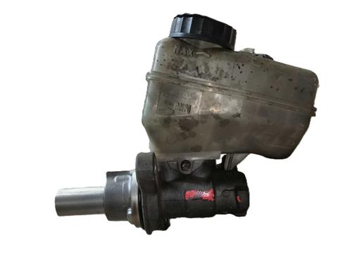 brake-master-cylinder-jaguar-x-type-i-x400-2001-2002-2003-2004-2005-2006-2007-2008-2009-40097429 main image