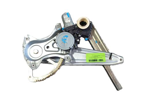 Alzacristallo posteriore destro Alzacristallo posteriore destro TOYOTA VERSO (_R2_) 2.0 D-4D (AUR20_, AUR20R) (126 hp) 37265838 37265838