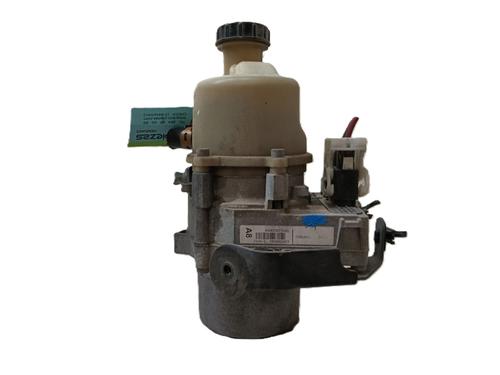 Used Steering pump DACIA SANDERO II 1.5 dCi (90 hp) 28623069