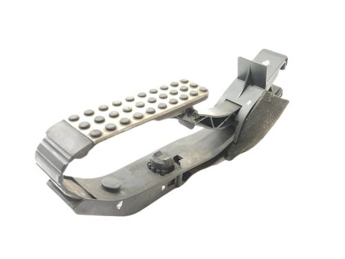 pedal-mercedes-benz-c-class-coupe-cl203-c-200-kompressor-203745-a2033000204-2001-2002-2003-2004-2005-2006-2007-2008-2009-2010-2011-9516967 main image