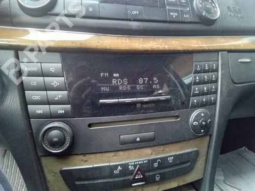 Used Radio Radio MERCEDES-BENZ E-CLASS (W211) E 220 CDI (211.008) (170 hp) 11177537 11177537