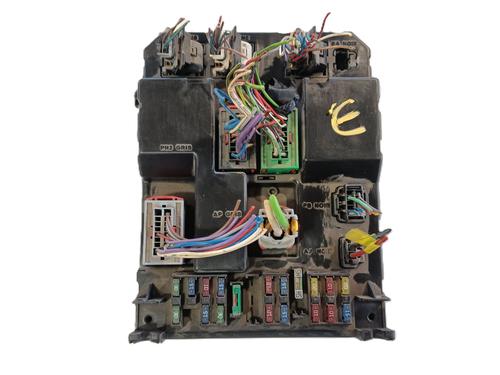 Used Fuse box PEUGEOT 307 Break (3E) 2.0 HDI 110 (107 hp) 31114885