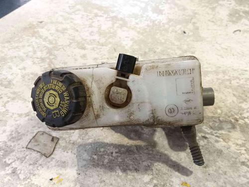 Used Brake master cylinder Brake master cylinder RENAULT CAPTUR I (J5_, H5_) 1.5 dCi 90 (J5N4, J5M5, J5MW, J5M6, J5AL, J5AJ) (90 hp) 36357660 36357660
