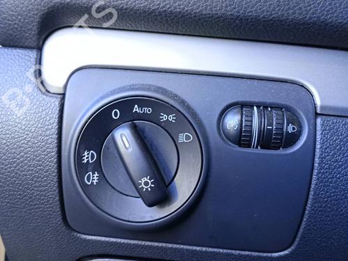 Headlight switch VW GOLF VI (5K1) 1.4 TSI | BP16017930I24 