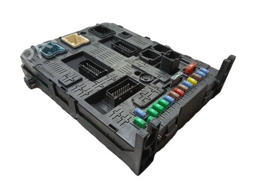 Used Fuse box PEUGEOT 308 I (4A_, 4C_) 1.6 HDi (109 hp) 30618905