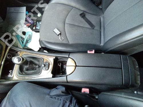 Used Armrest / Center console Armrest / Center console MERCEDES-BENZ E-CLASS (W211) E 220 CDI (211.008) (170 hp) 11176286 11176286