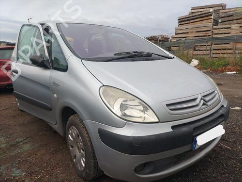 Left headlight CITROËN XSARA PICASSO (N68) 2.0 HDi | BP26501755C28 