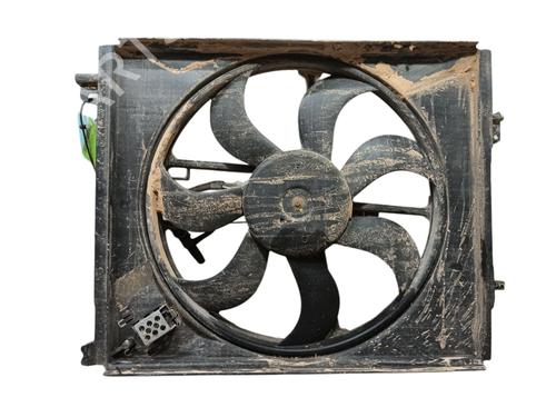 Radiator fan RENAULT MEGANE IV Hatchback (B9A/M/N_) 1.3 TCe 140 (B9NB) | BP29398533M35 
