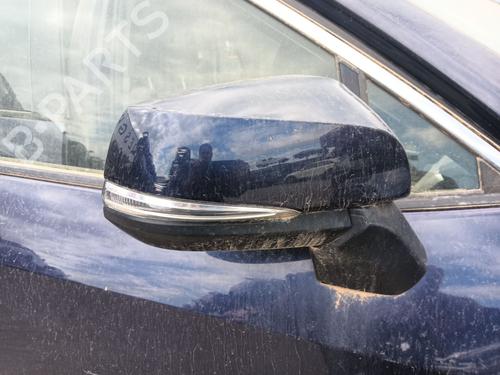 Armrest / Center console TOYOTA RAV 4 V (_A5_, _H5_) 2.5 Hybrid AWD (AXAH54) | BP32502683I20 