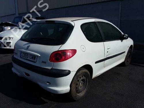 Fuse box PEUGEOT 206 Hatchback (2A/C) 1.9 D | BP5358199E1 