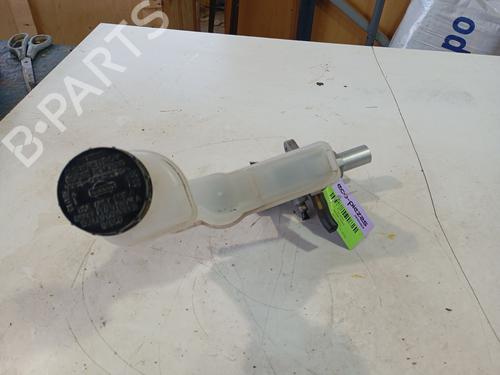 Used Brake master cylinder Brake master cylinder 32992381 32992381